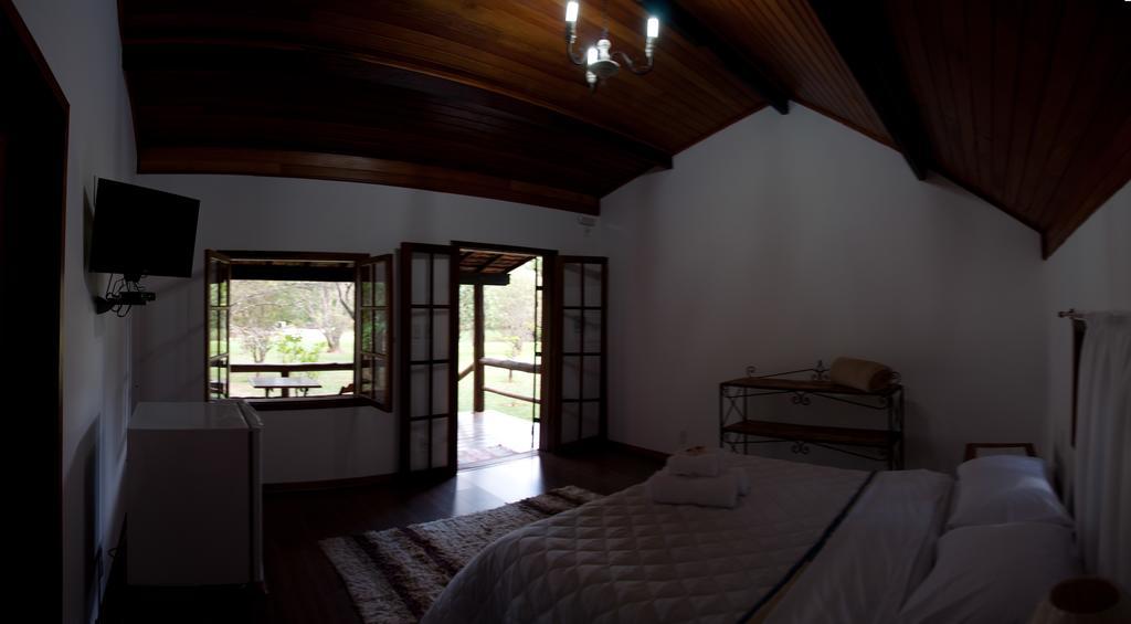 Pousada Da Neneza Santa Cruz de Minas Eksteriør bilde
